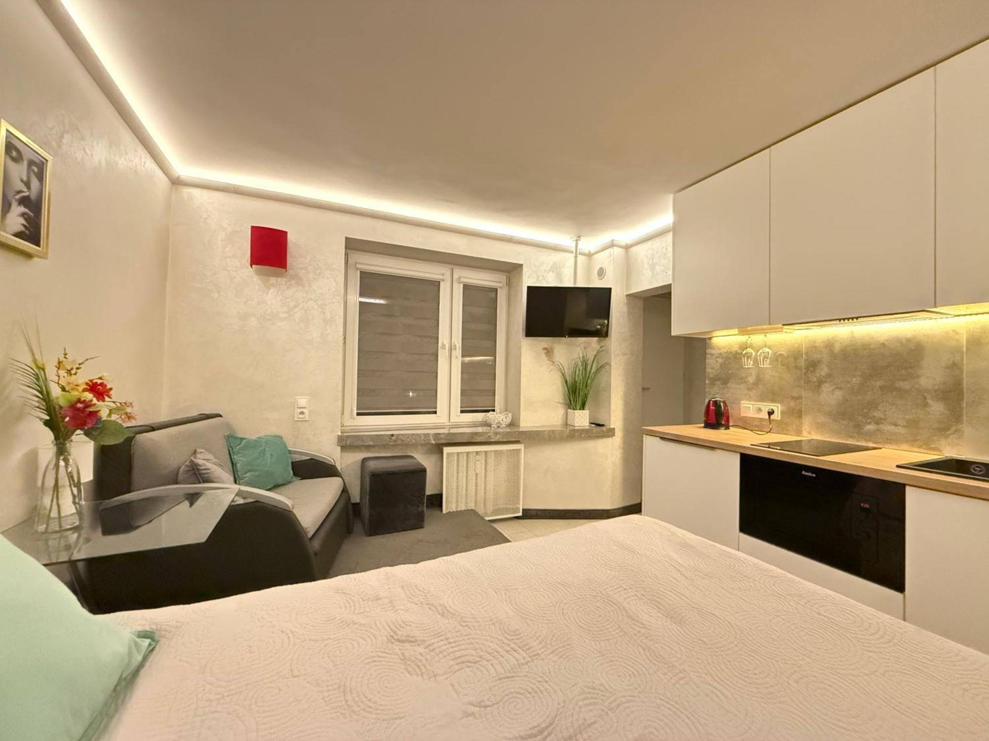 Chill Luxembourg Apartment Bialystok Bagian luar foto